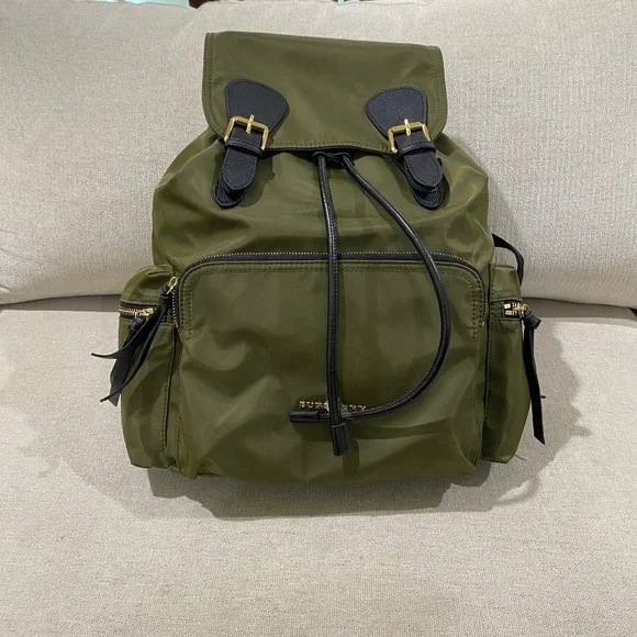 Backpack - Picture 1 of 10